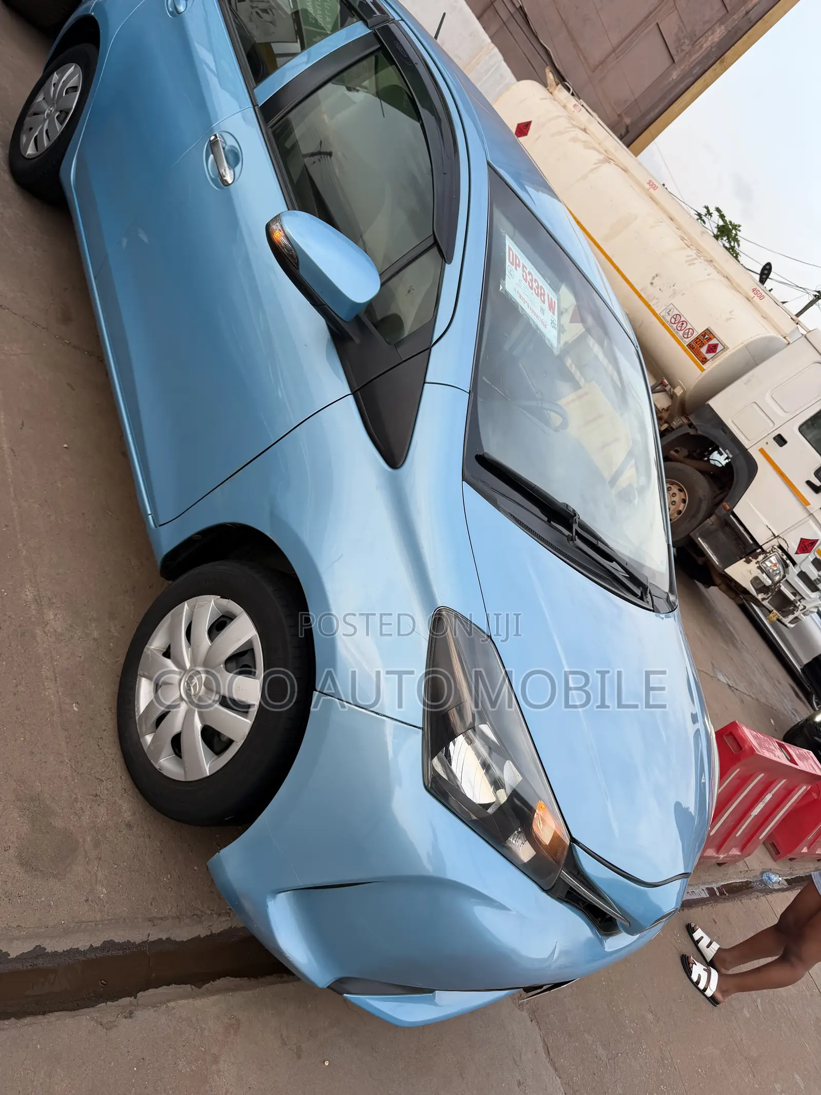 Toyota Vitz 2015 Blue