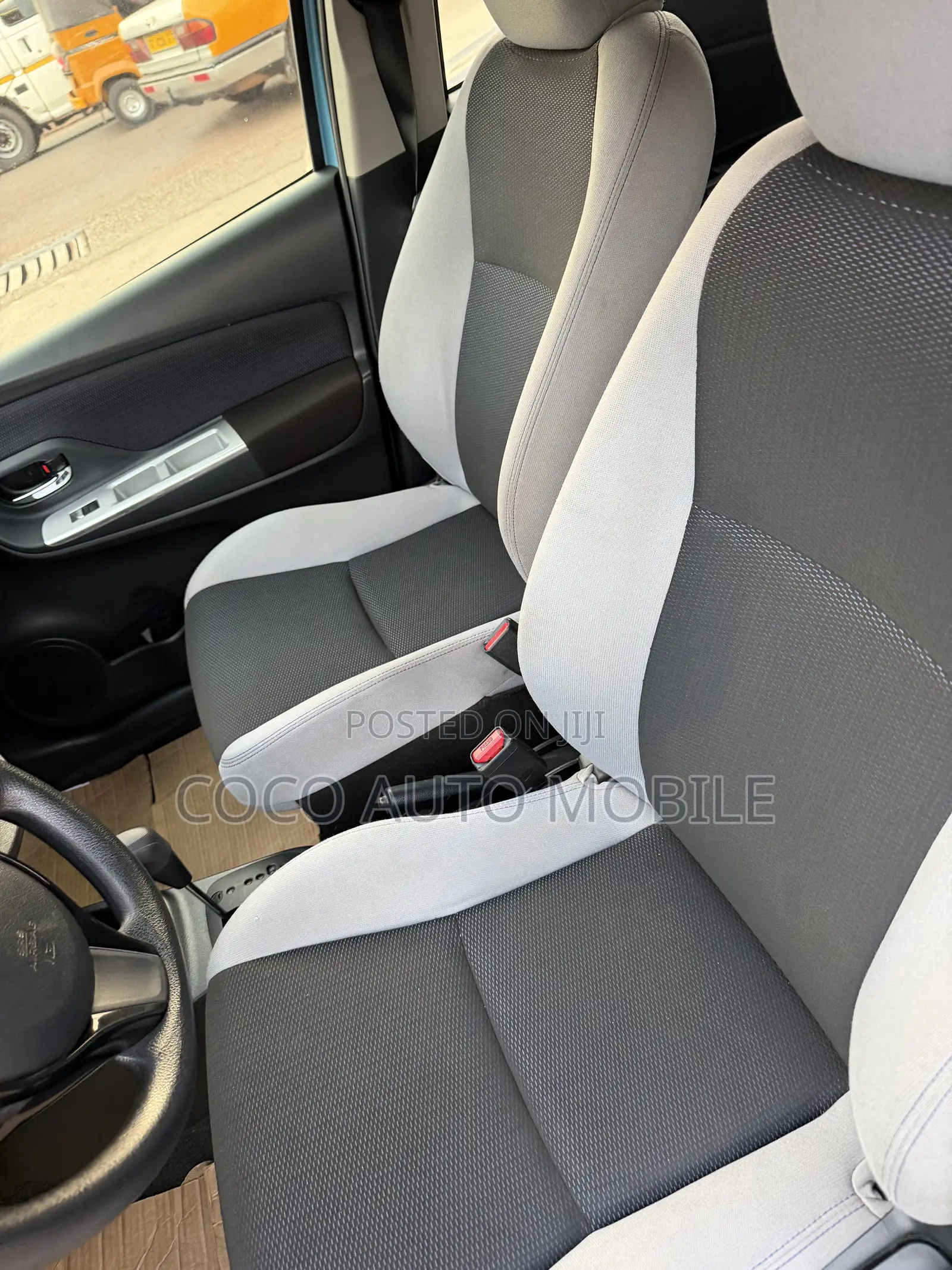 Toyota Vitz 2015 Blue