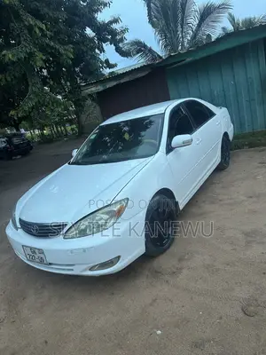 Toyota Camry LE 4dr Sedan (2.4L 4cyl 5M) 2002 White