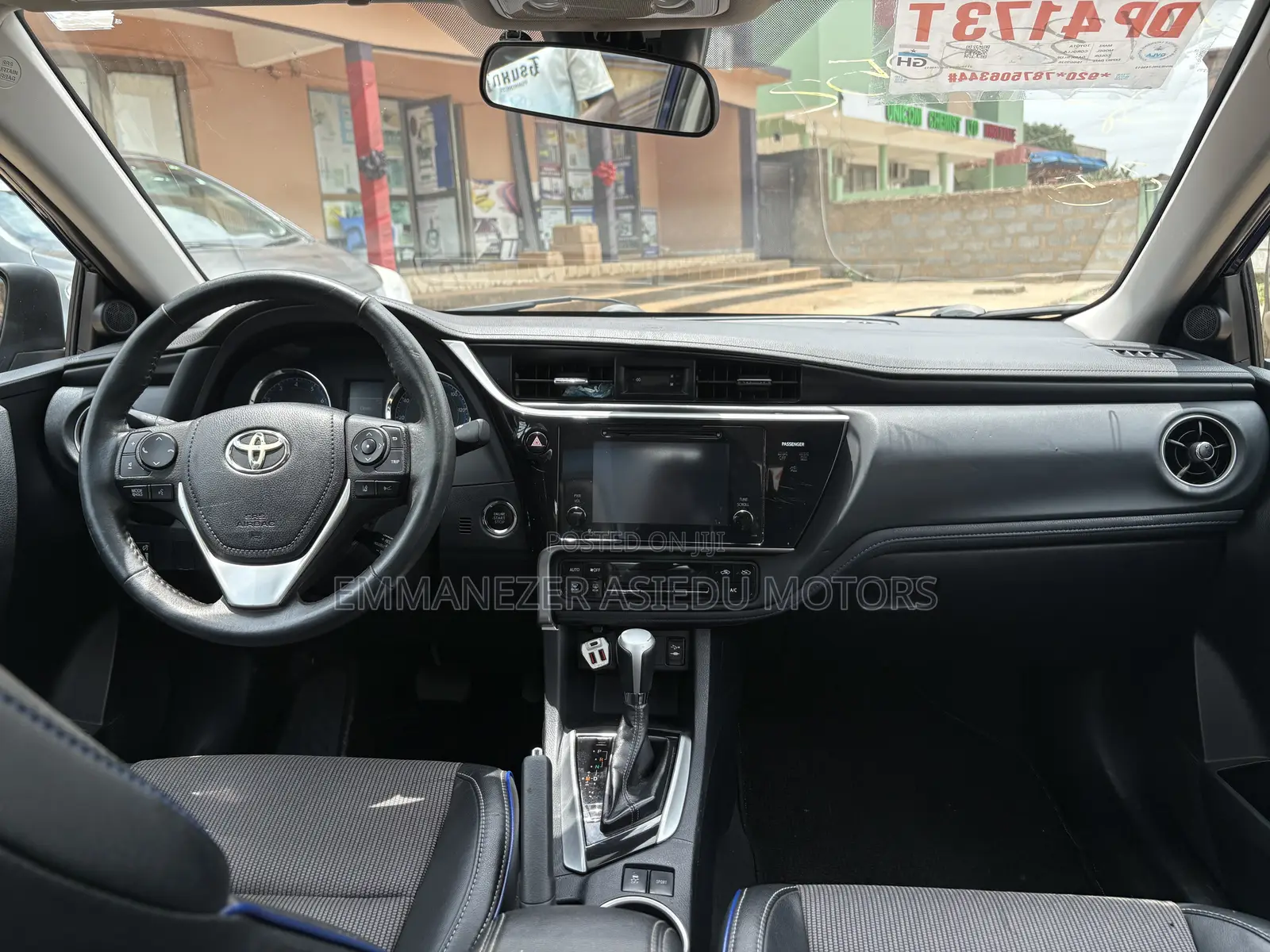 Toyota Corolla SE Special Edition 4dr Sedan (1.8L 4cyl CVT) 2017 Blue