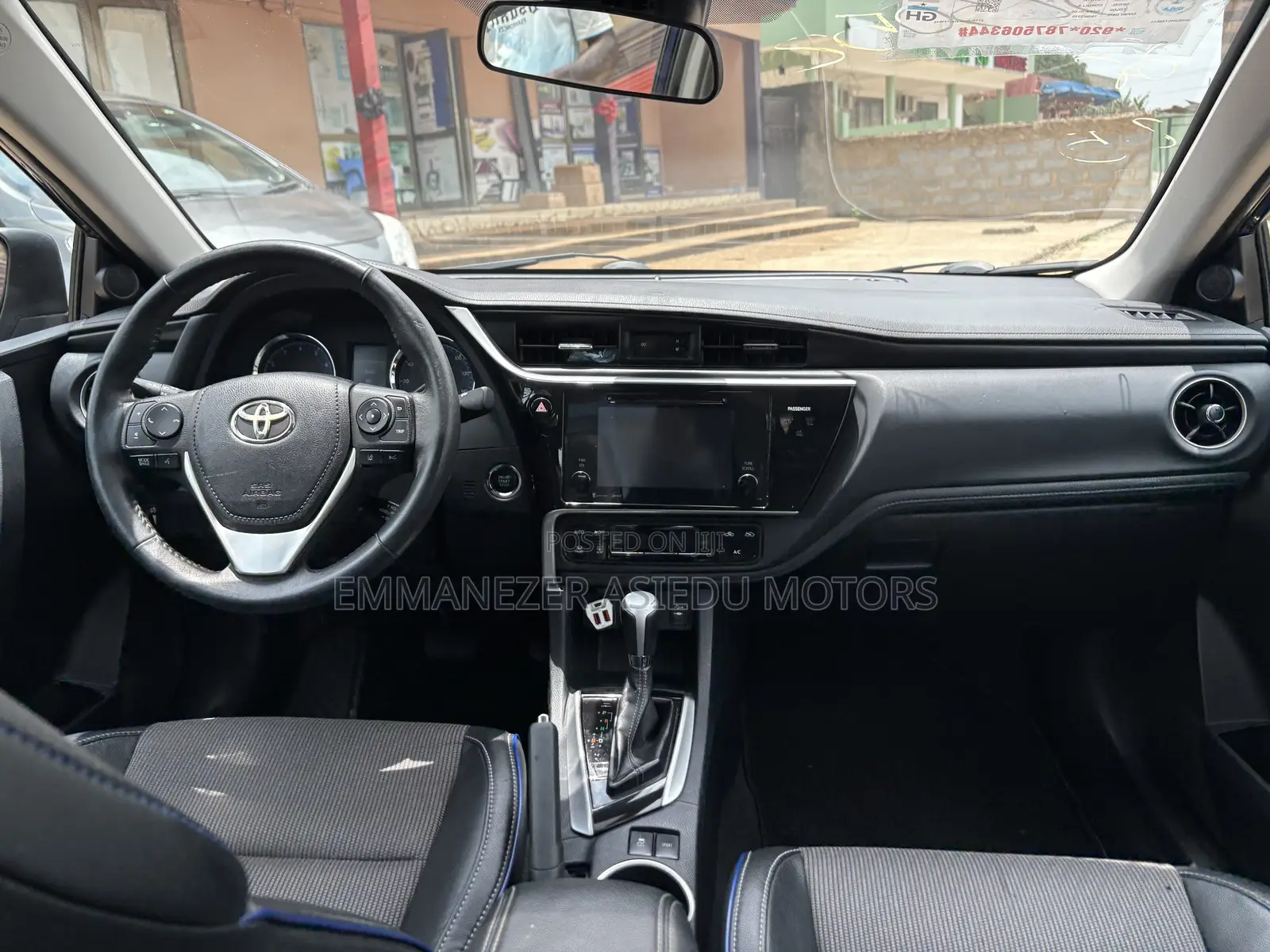 Toyota Corolla SE Special Edition 4dr Sedan (1.8L 4cyl CVT) 2017 Blue