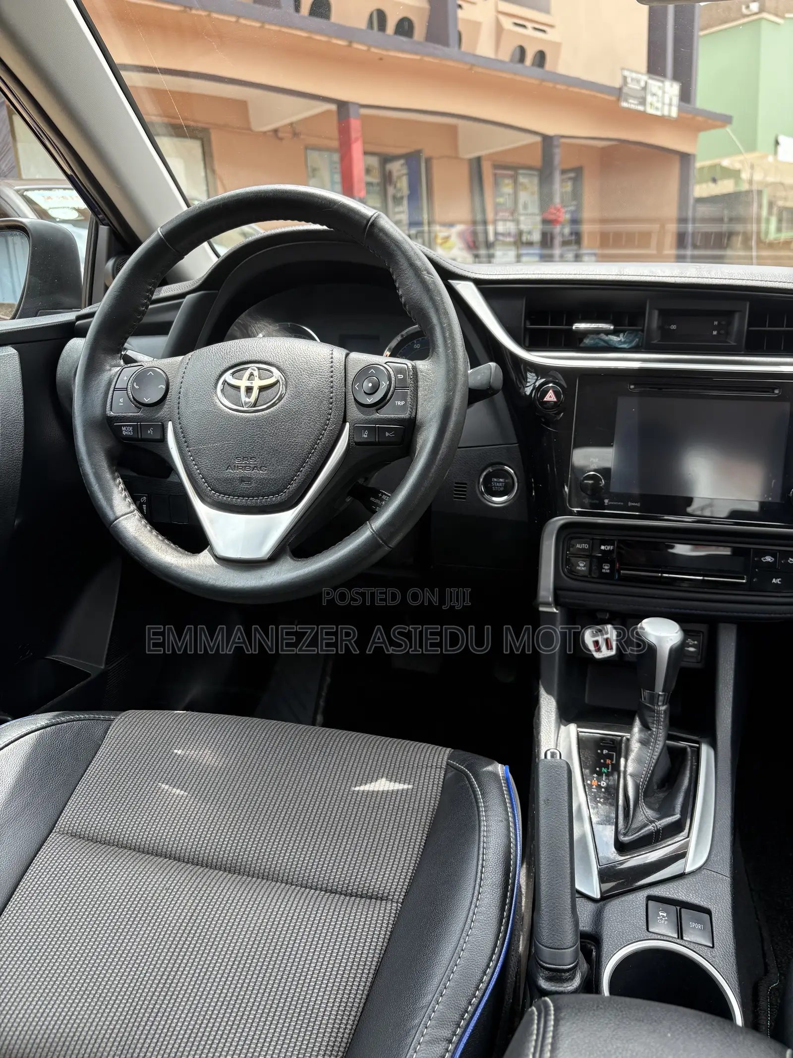 Toyota Corolla SE Special Edition 4dr Sedan (1.8L 4cyl CVT) 2017 Blue