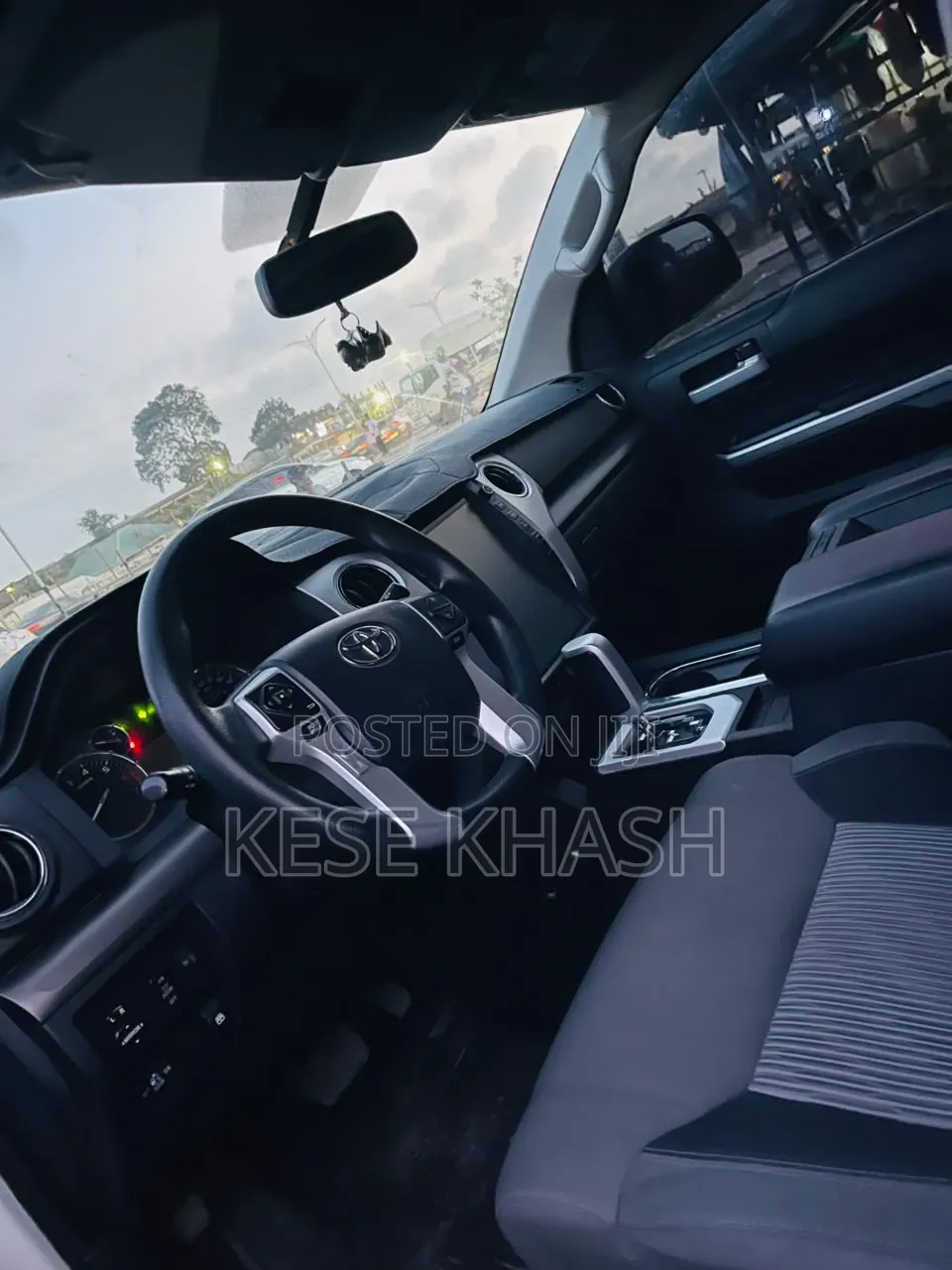Toyota Tundra 2017 White