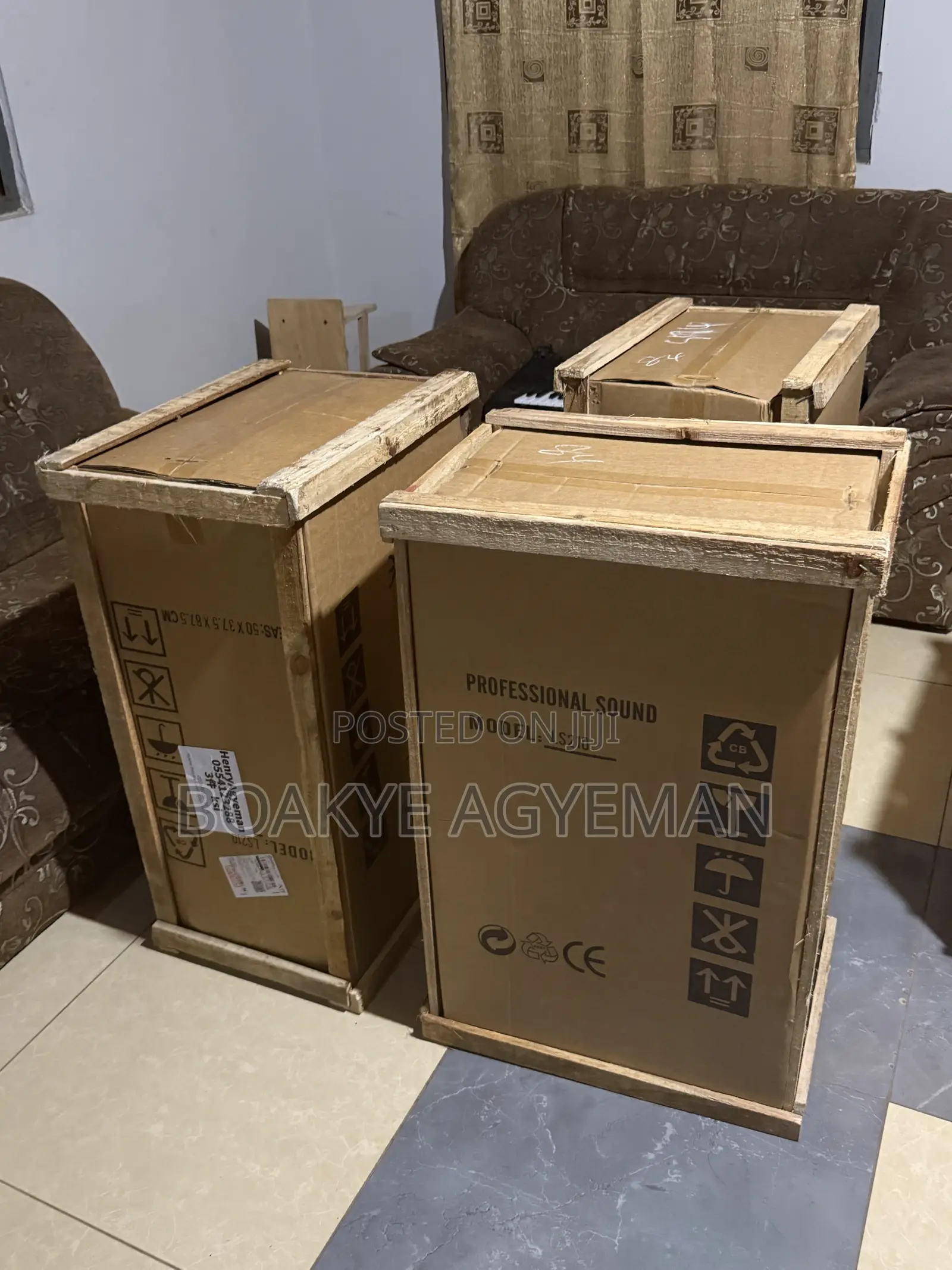 3 JBL Line Array Tops