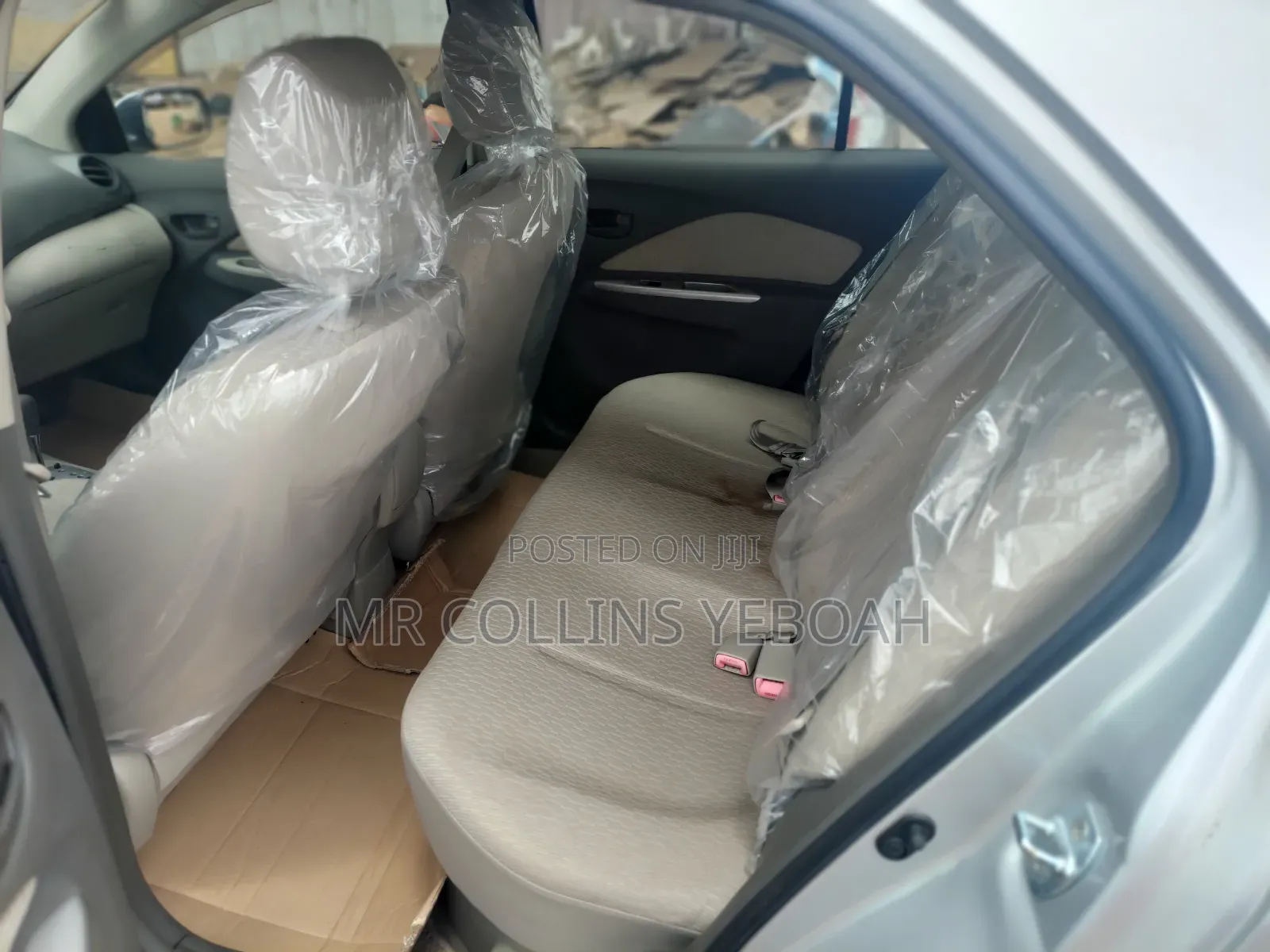 Toyota Belta 2010 Silver