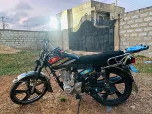 Royal Motorcycle 2025 Black