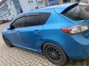 Mazda Axela SV Premium 2014 Blue