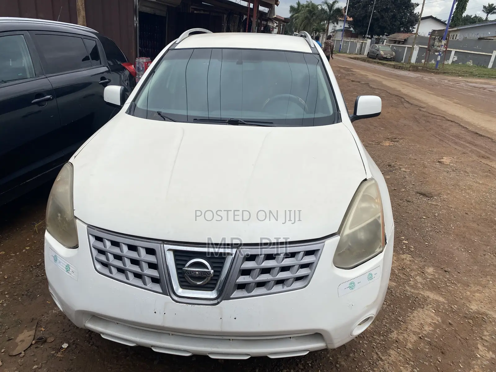 Nissan Rogue 2011 White