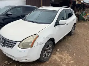 Nissan Rogue 2011 White