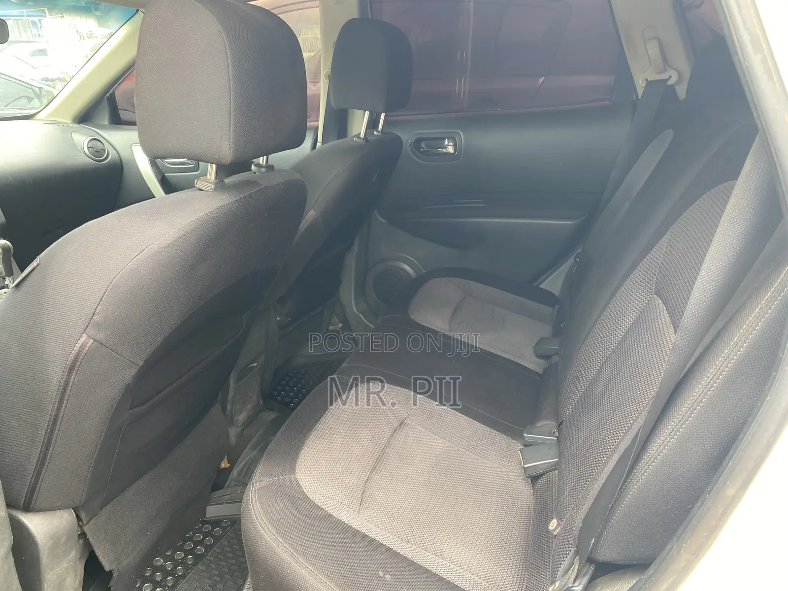 Nissan Rogue 2011 White
