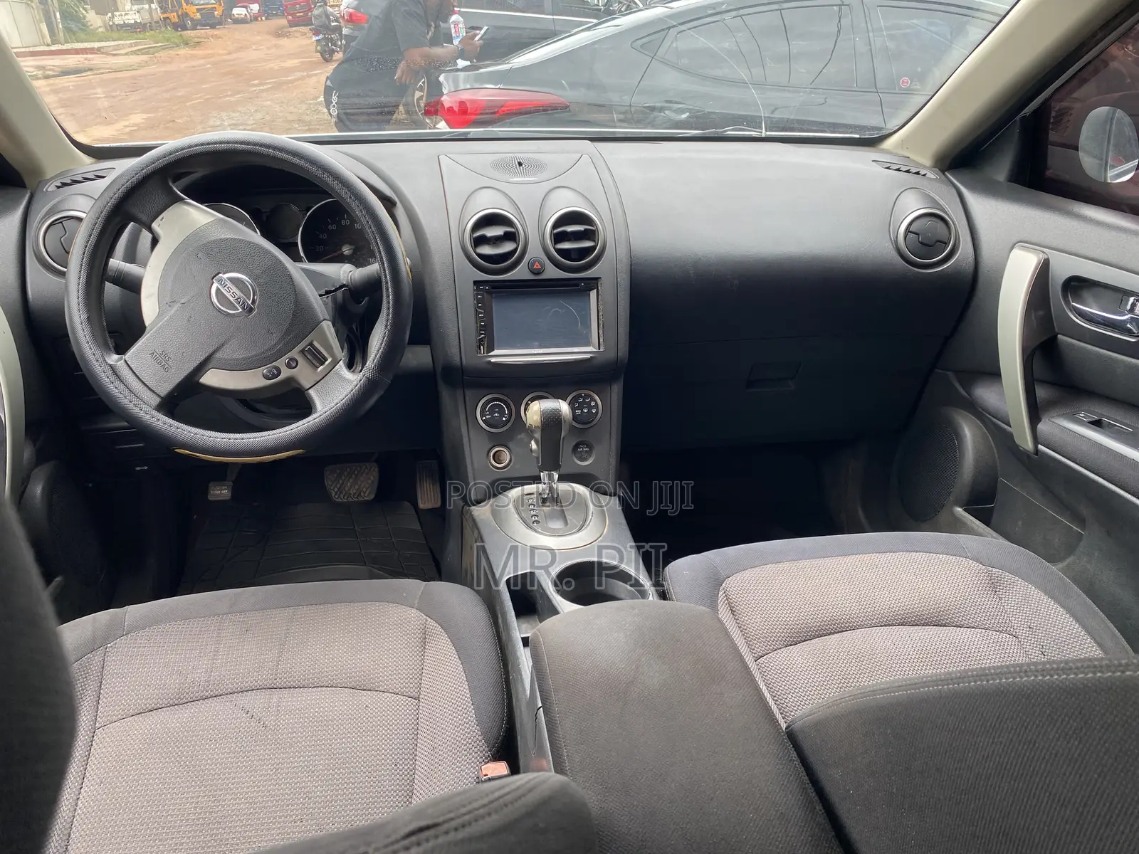 Nissan Rogue 2011 White