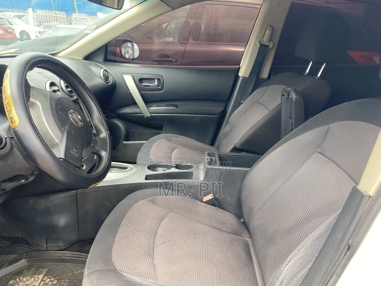 Nissan Rogue 2011 White