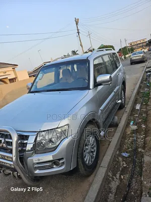 Mitsubishi Pajero Sport 2008 Silver