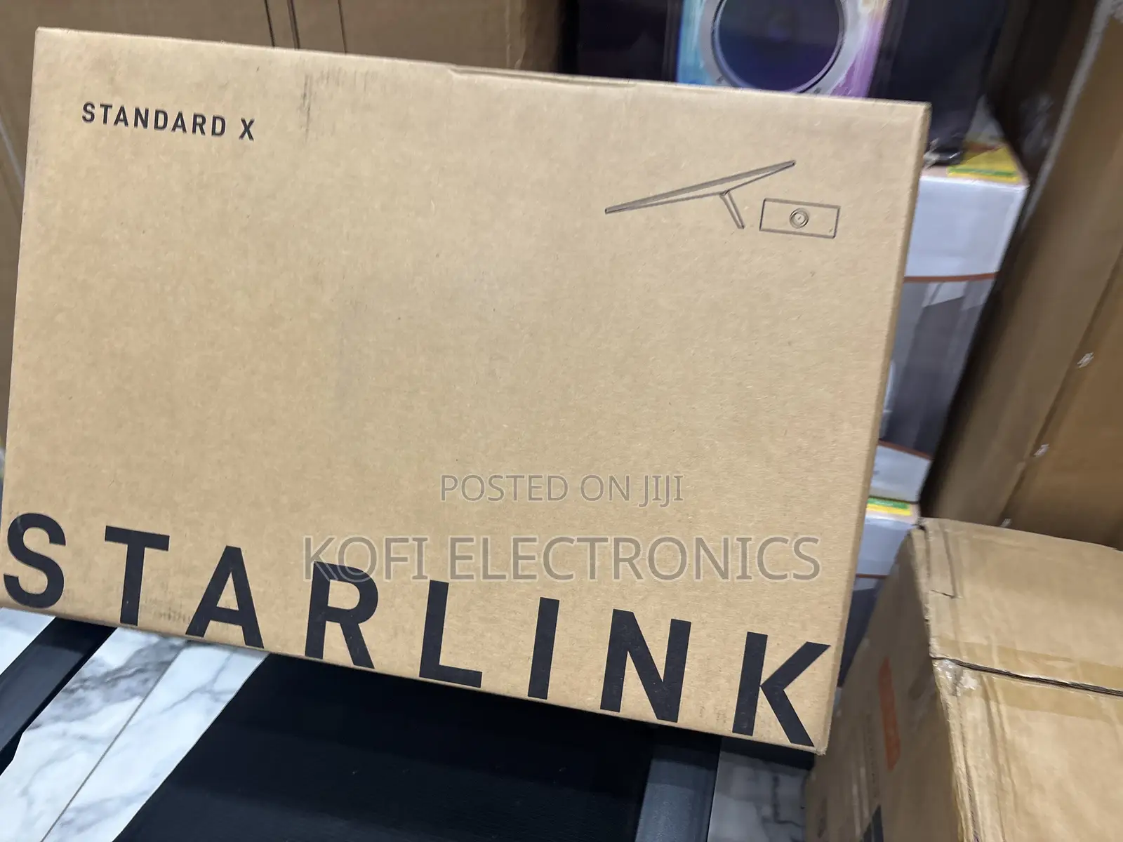 A Standard 4X Kit Satellite Dish | Starlink Wi-Fi 6 Router