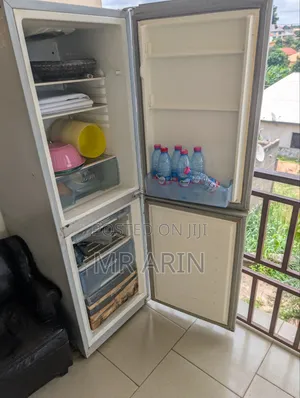Solid Refrigerator