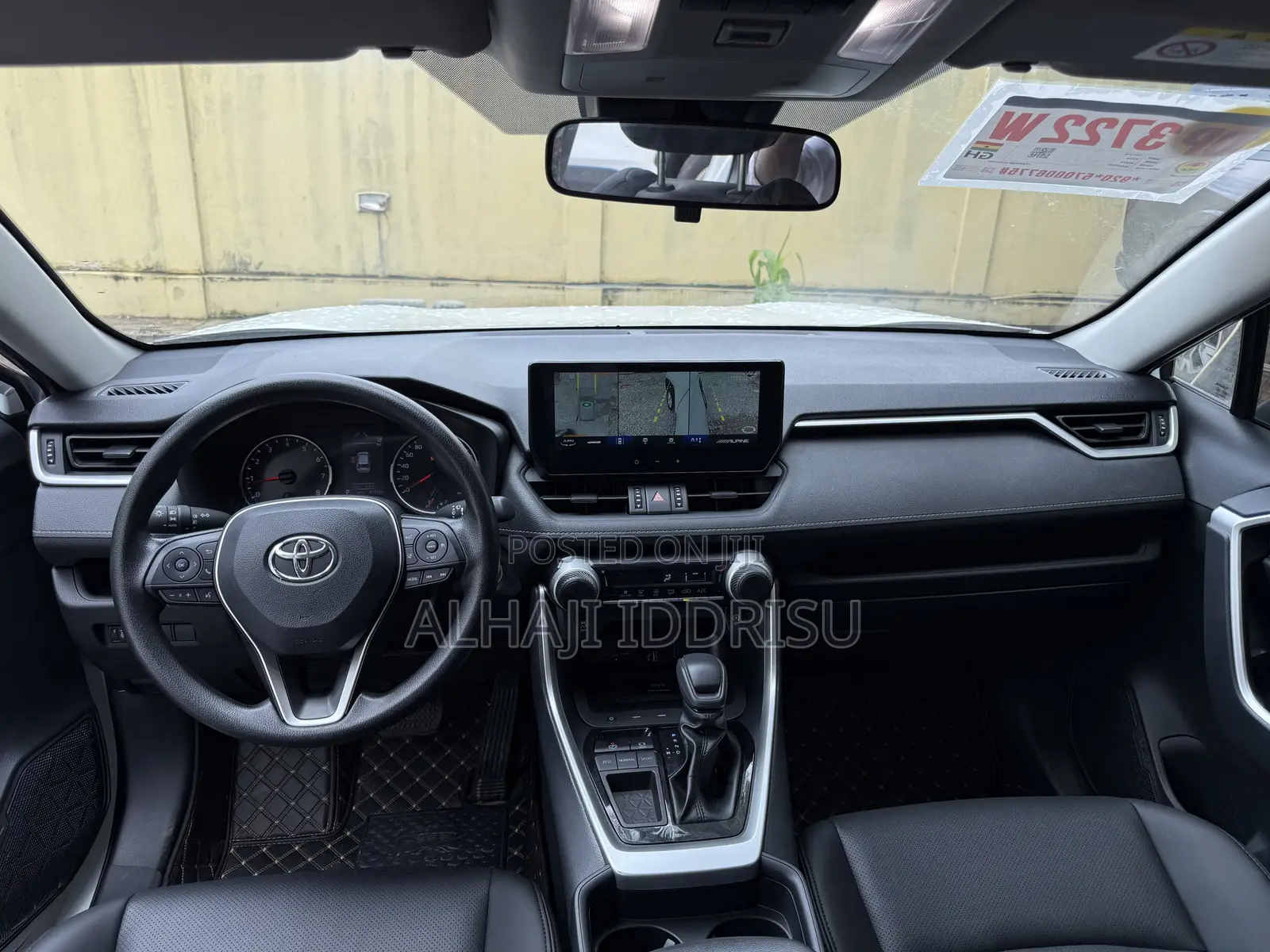 Toyota RAV4 XLE 2025 White
