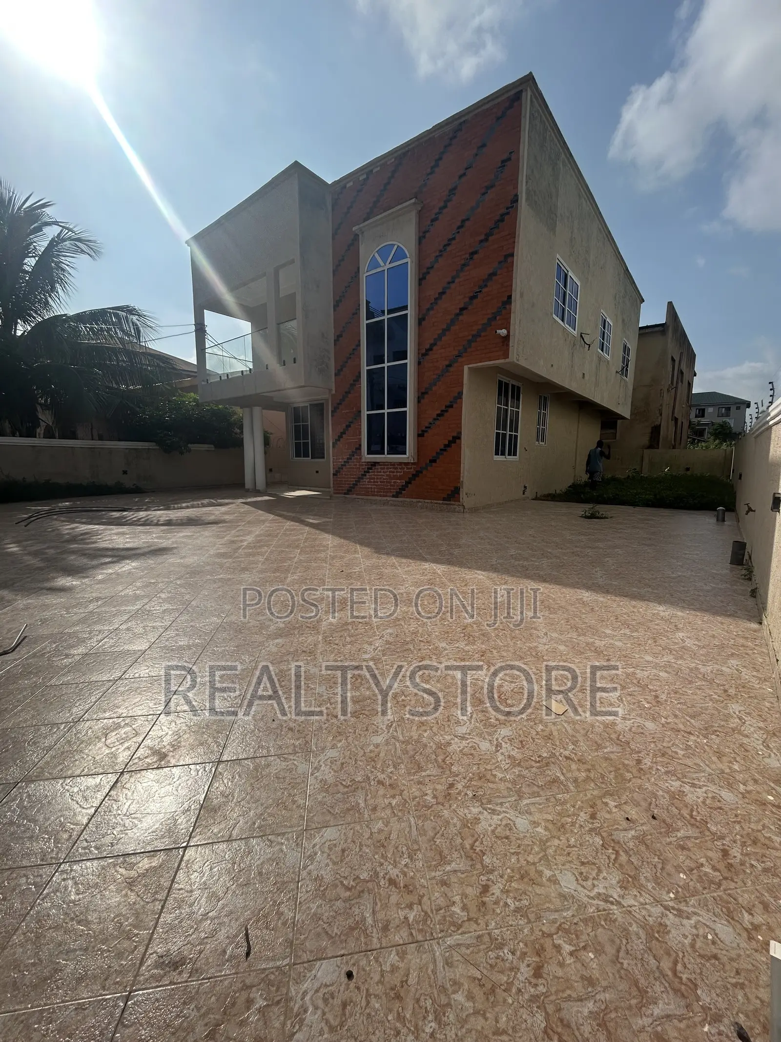 4bdrm House in Kwabenya, Accra Metropolitan for sale