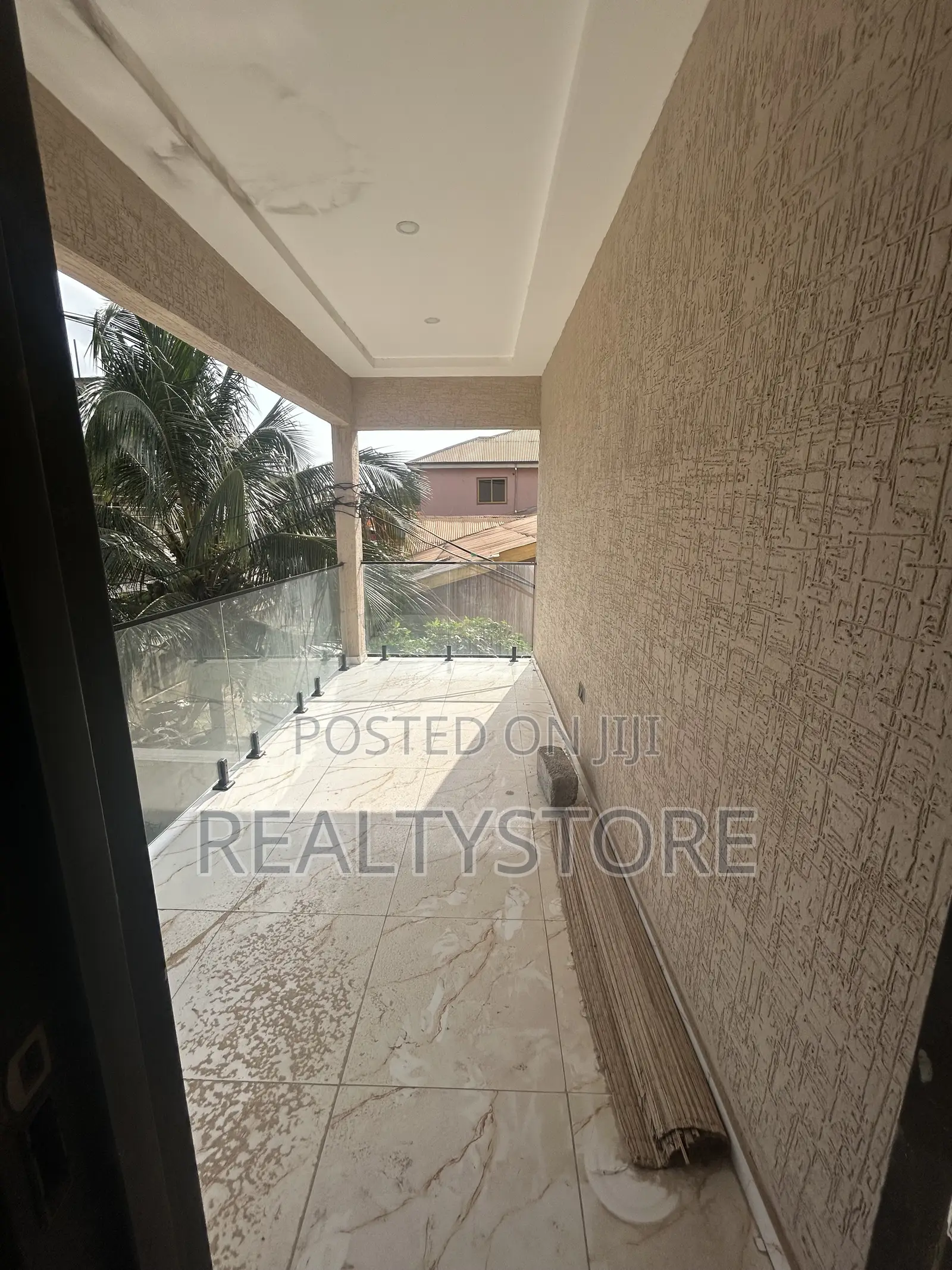4bdrm House in Kwabenya, Accra Metropolitan for sale