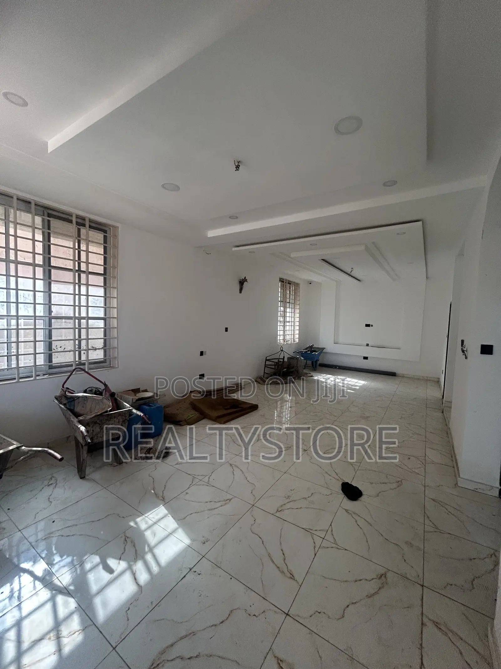 4bdrm House in Kwabenya, Accra Metropolitan for sale