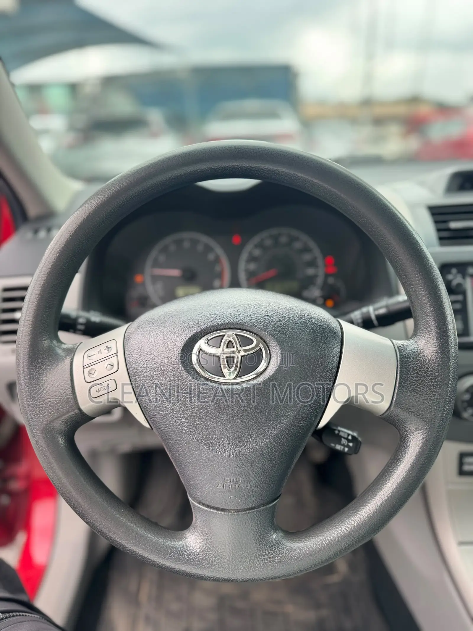 Toyota Corolla LE 4dr Sedan (1.8L 4cyl 4A) 2013 Red