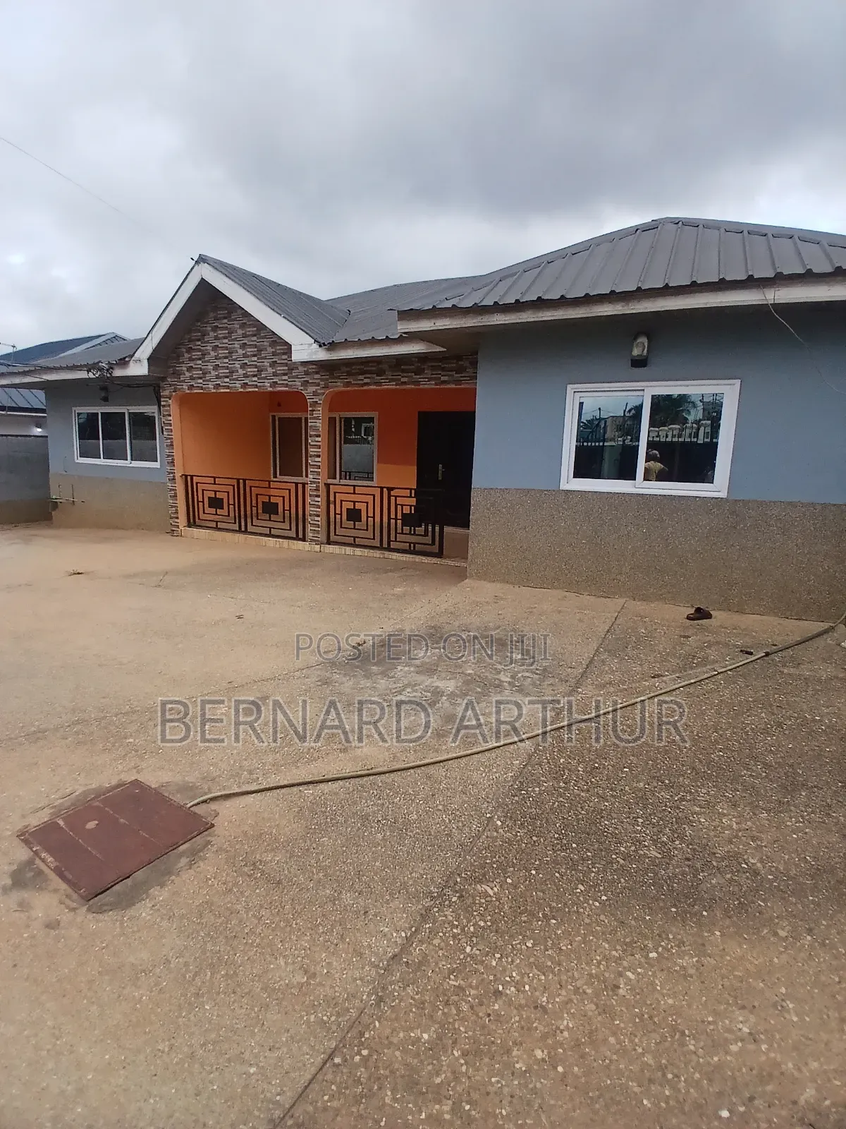 5bdrm House in Bernard Agency, Pokuase for rent