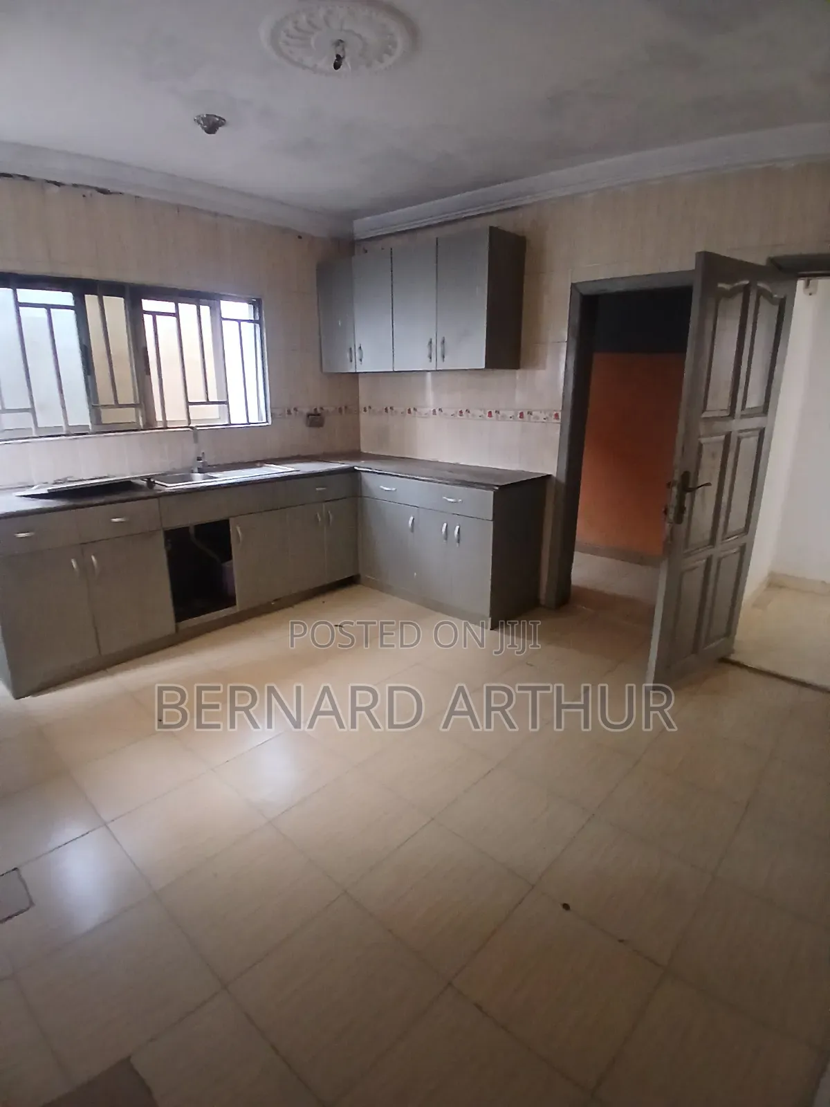 5bdrm House in Bernard Agency, Pokuase for rent