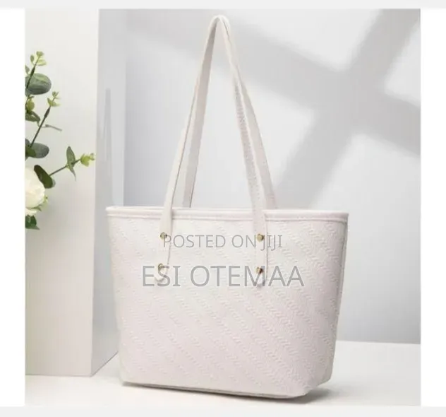 Miz Otemaa's Kloding