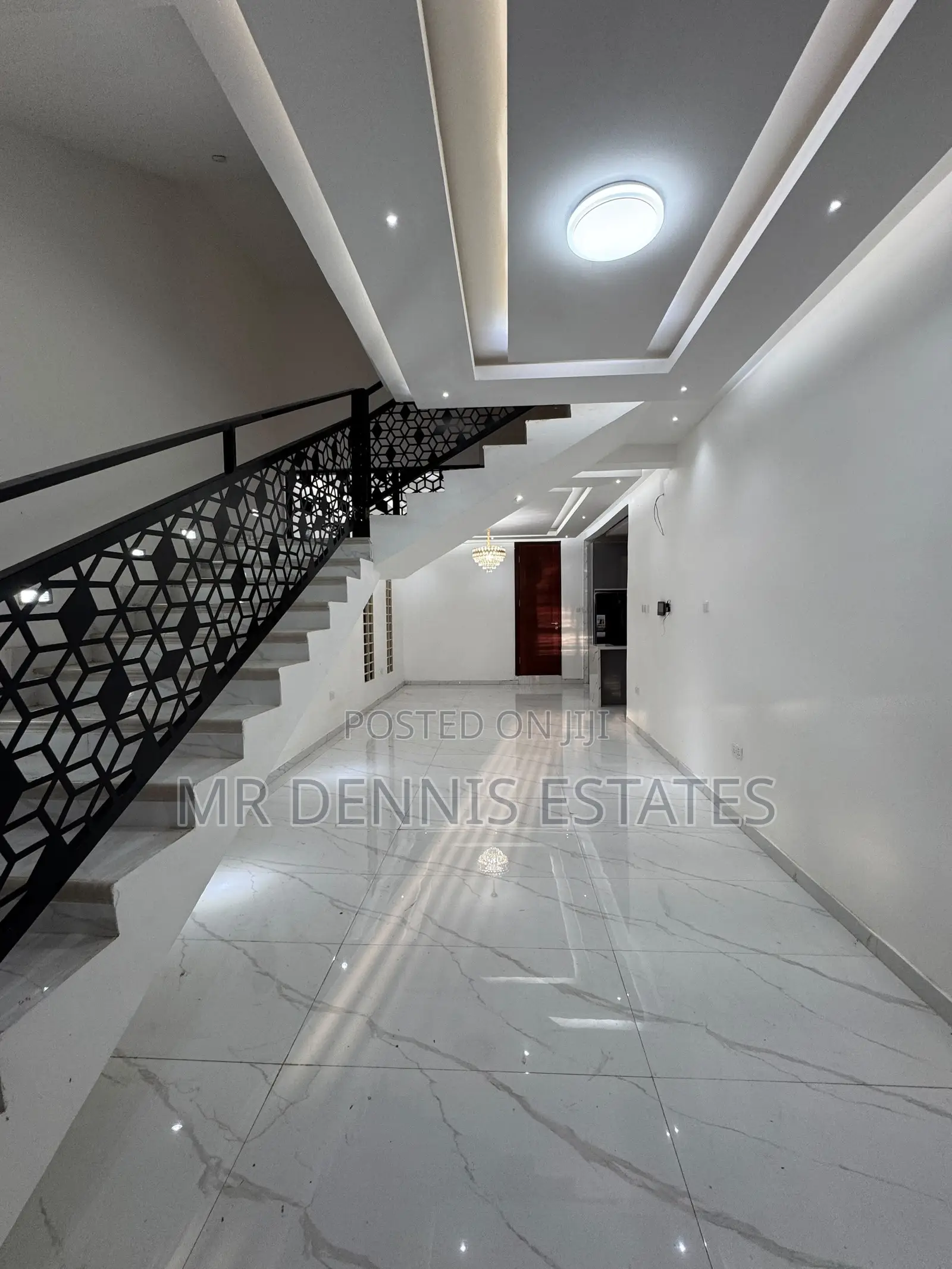 5bdrm House in East Legon Hills for sale