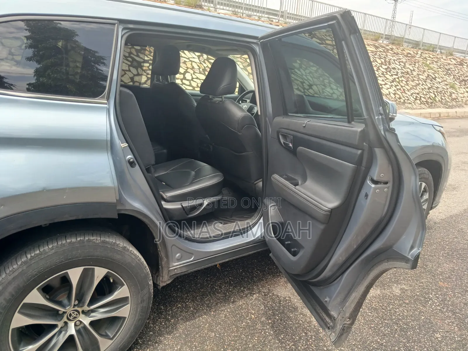 Toyota Highlander 2021 Silver