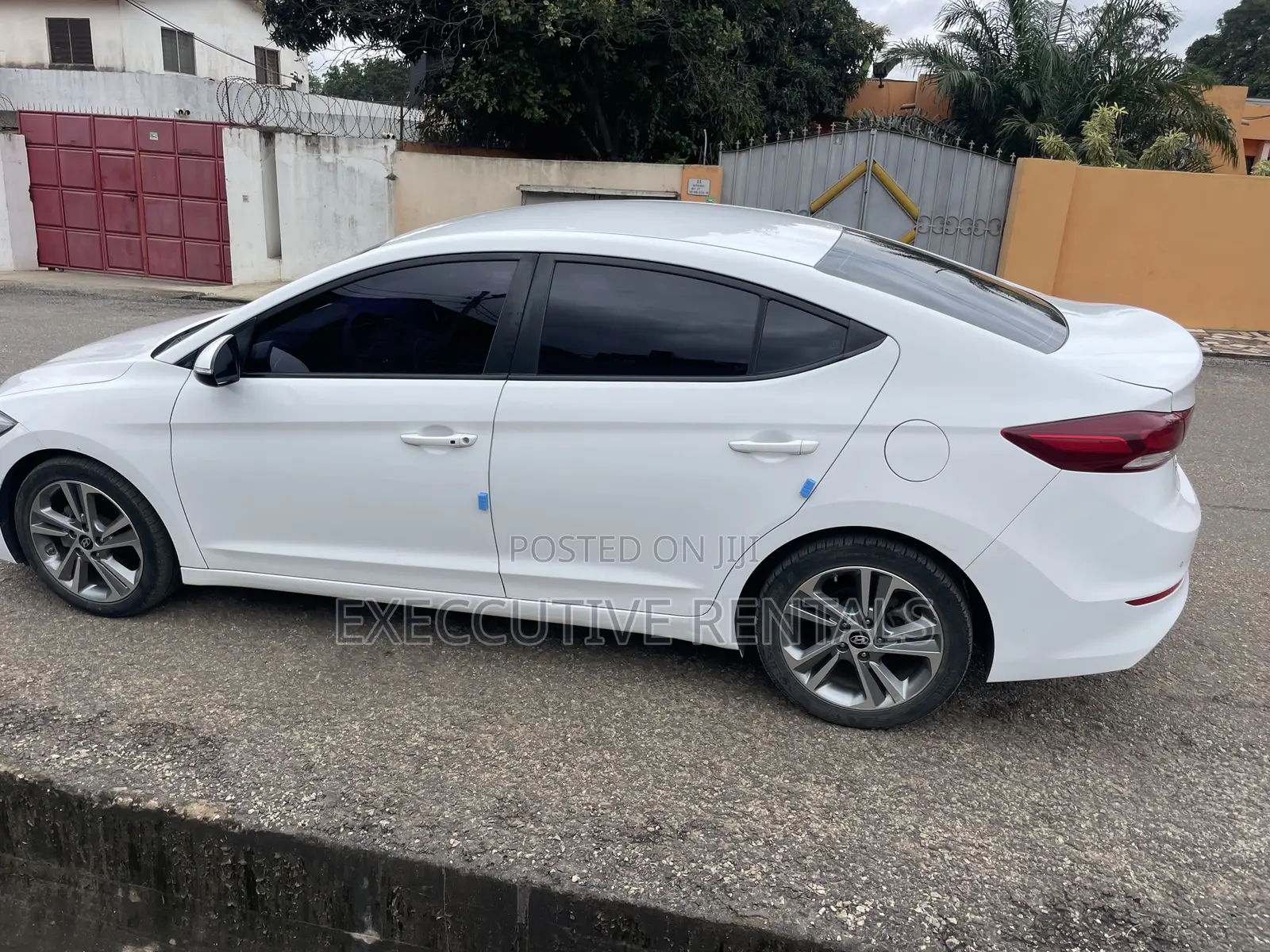 Hyundai Avante 2018 White