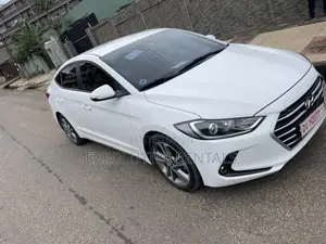Hyundai Avante 2018 White