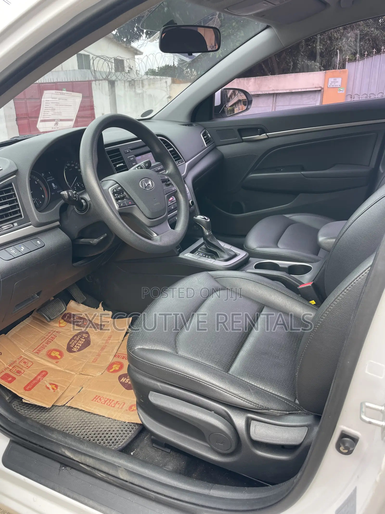Hyundai Avante 2018 White