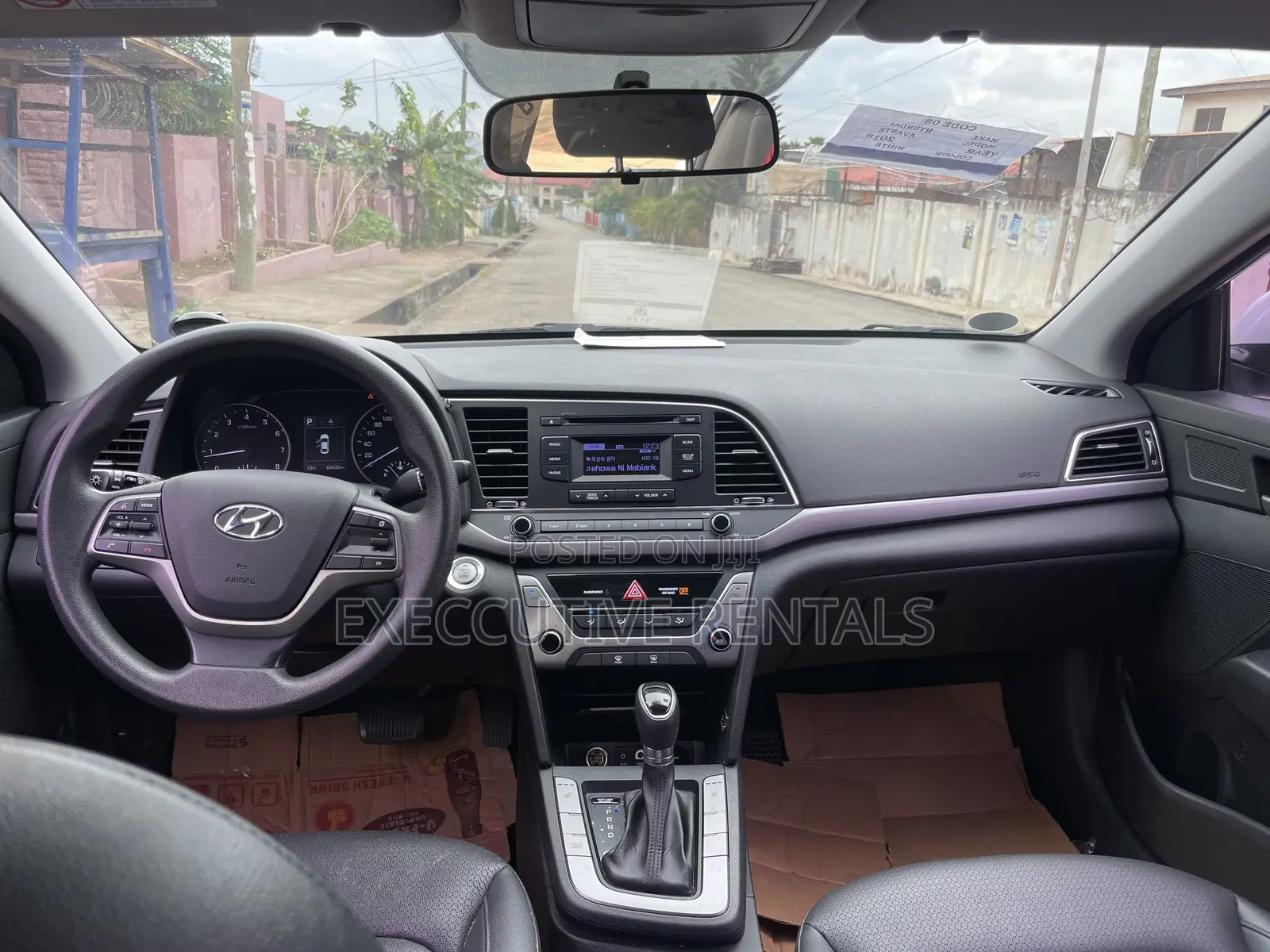 Hyundai Avante 2018 White