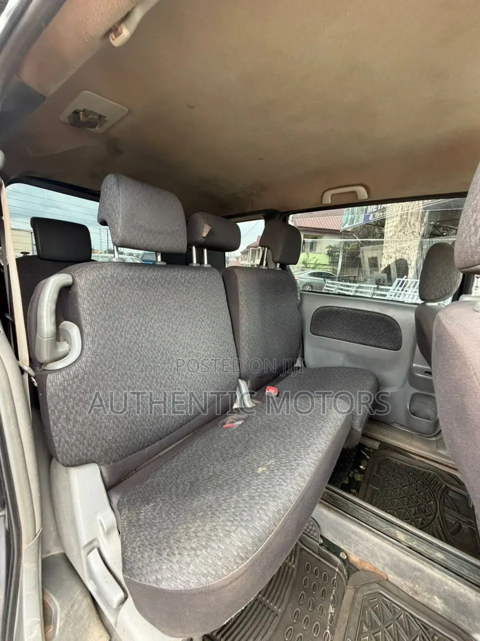 Toyota Sienta 2014 Gray