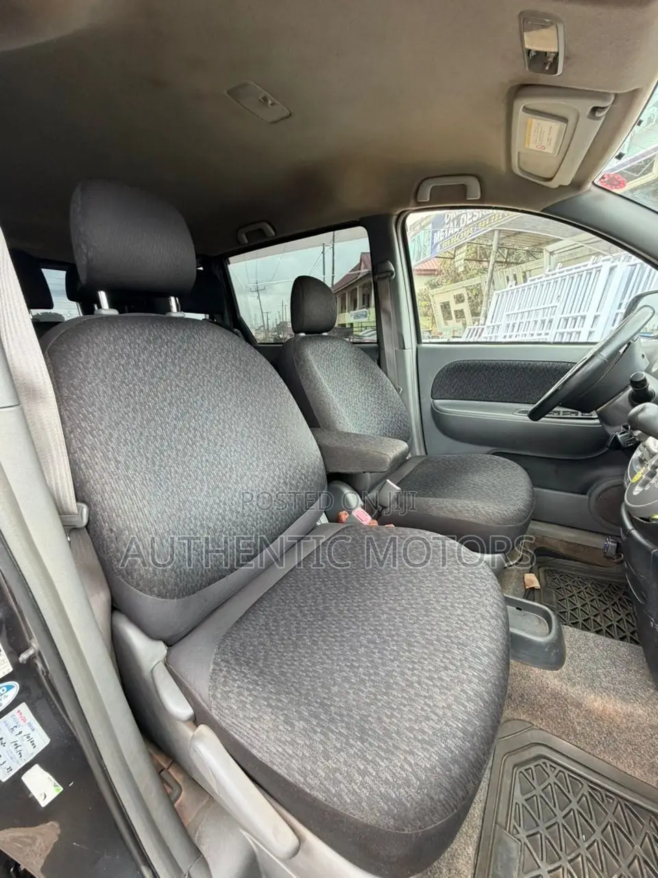 Toyota Sienta 2014 Gray