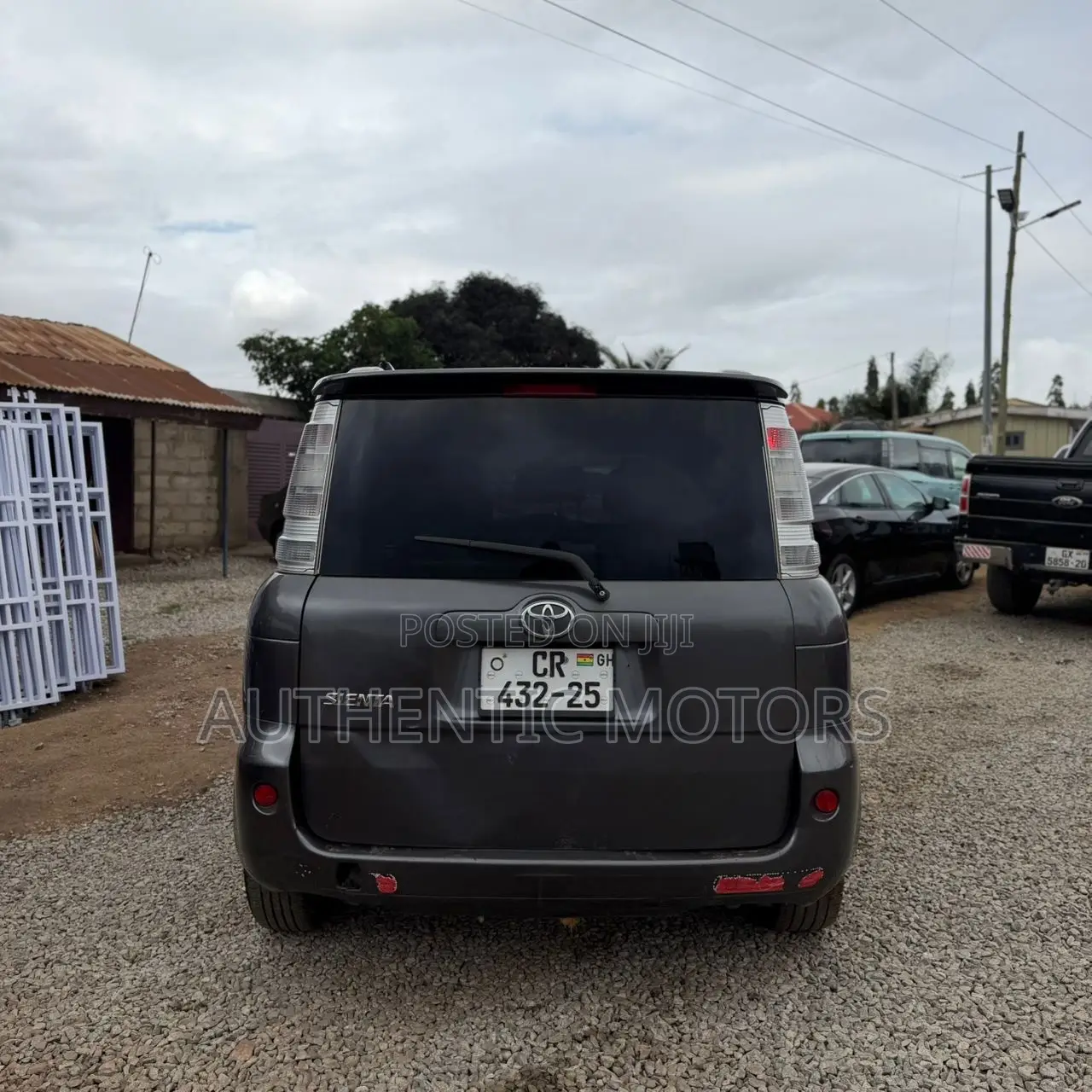 Toyota Sienta 2014 Gray