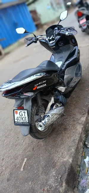 Honda 2022 Black