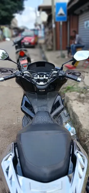 Honda 2022 Black