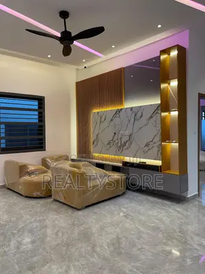 6bdrm Penthouse in Ashongman Estate, Accra Metropolitan for sale