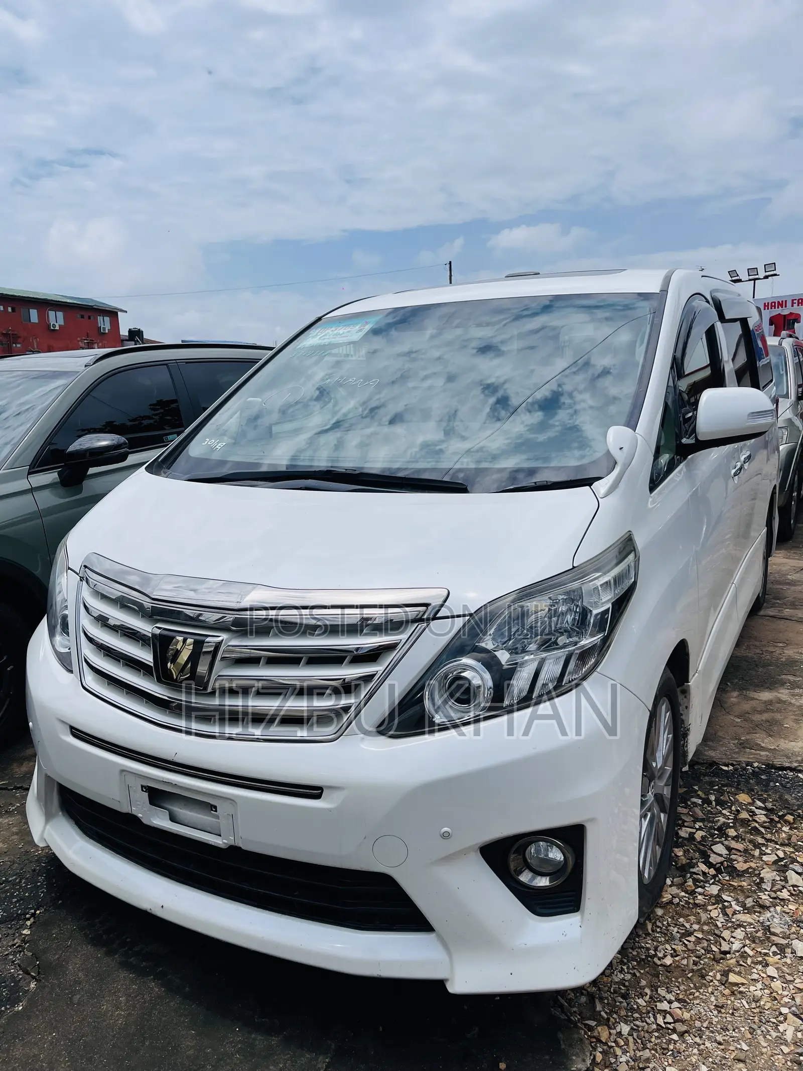 Toyota Alphard 2.4 Petrol AWD 2014 White