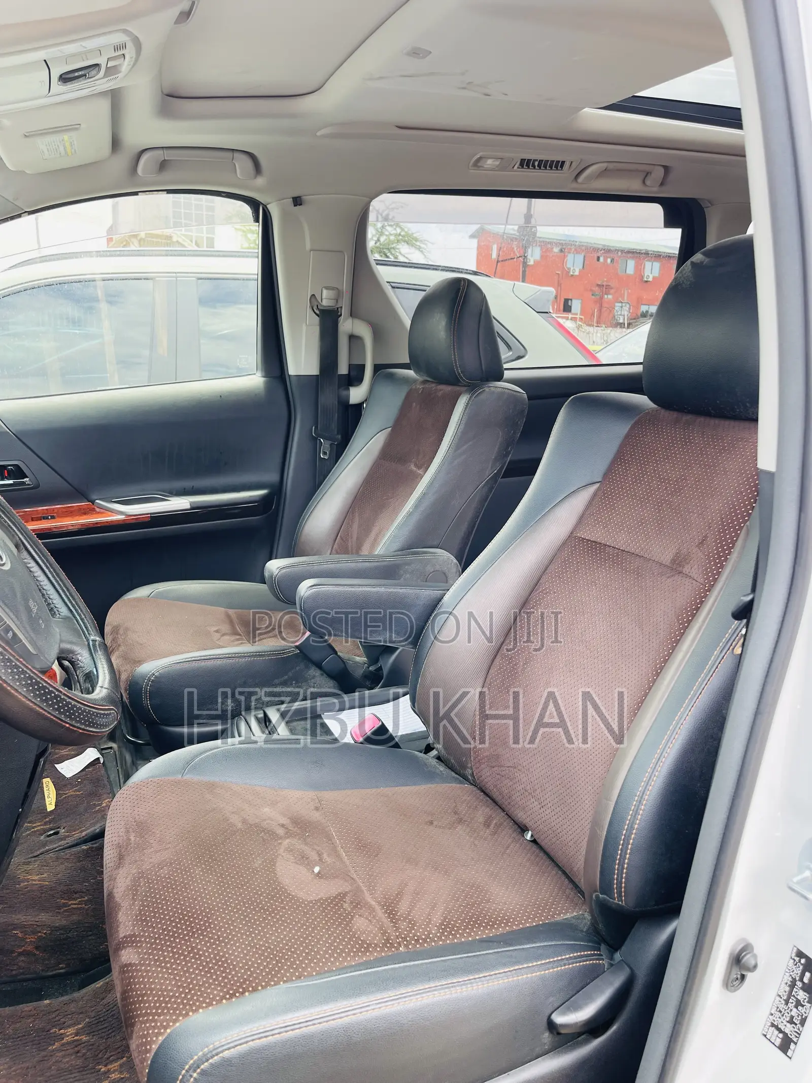 Toyota Alphard 2.4 Petrol AWD 2014 White