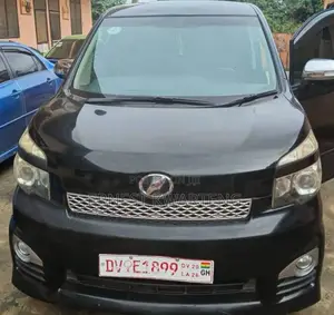 Toyota Voxy 2011 Black