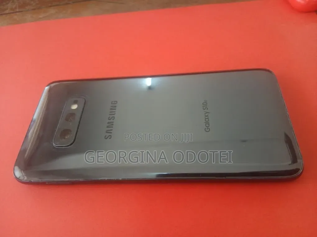 Samsung Galaxy S10e 128 GB Black