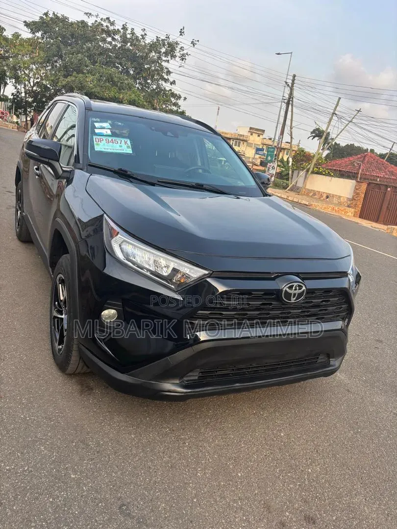 Toyota RAV4 2021 Black