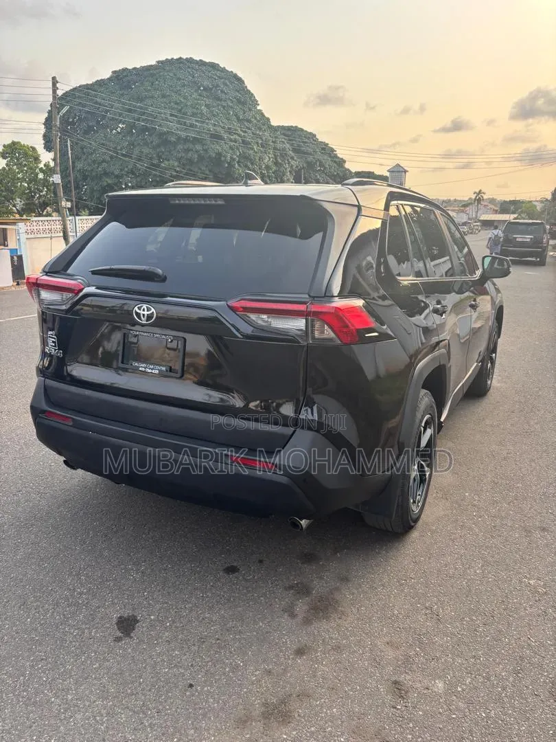 Toyota RAV4 2021 Black