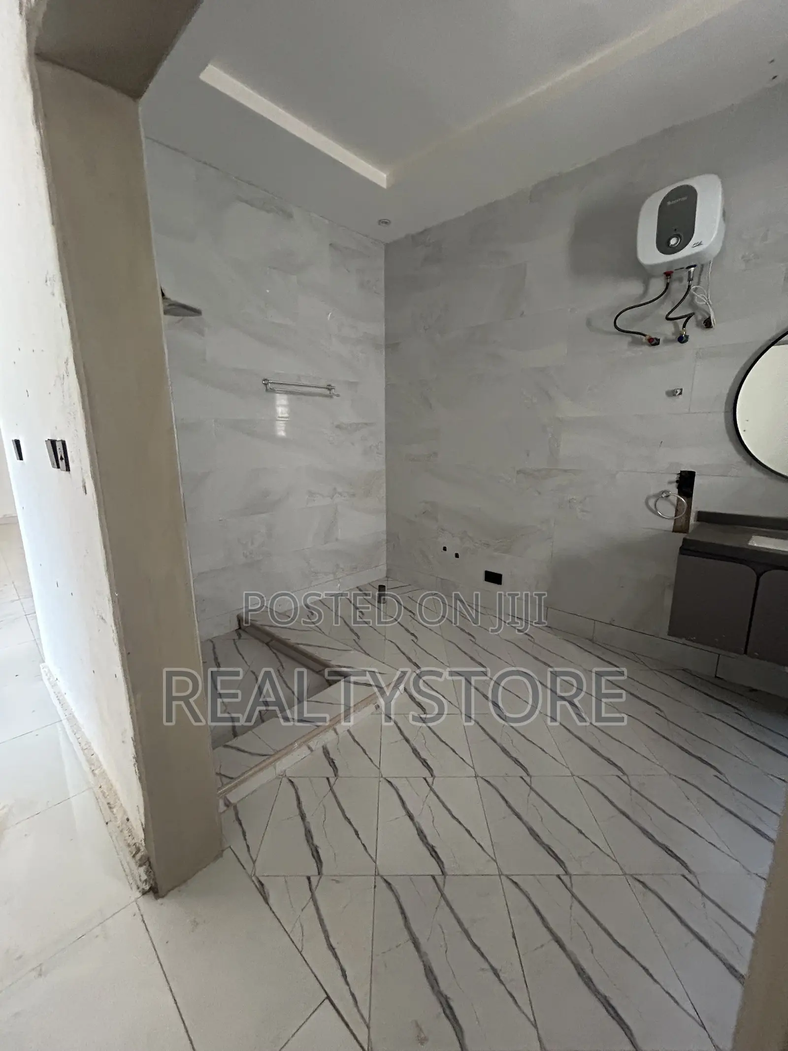 4bdrm House in Ashongman Estate, Accra Metropolitan for sale