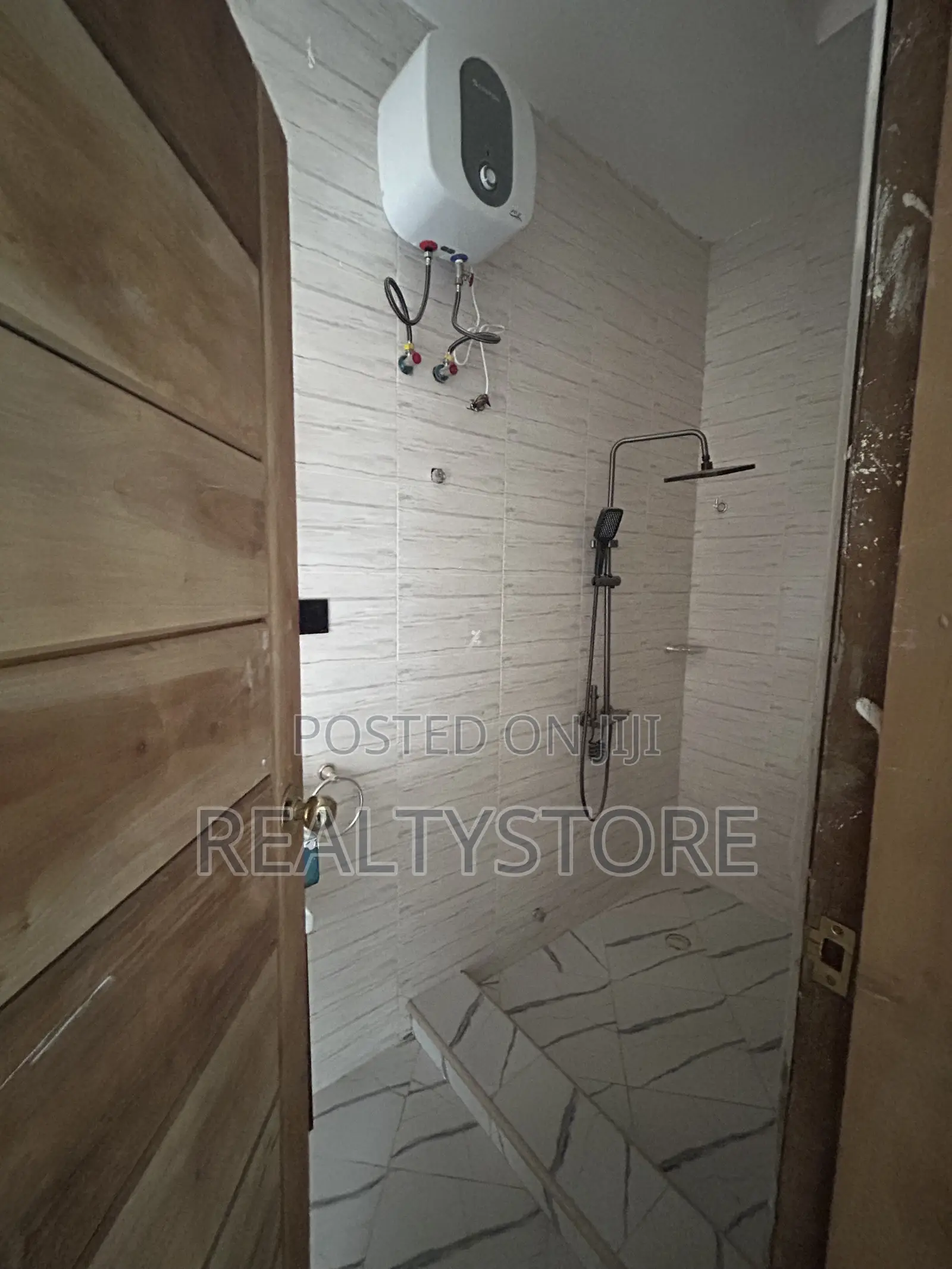 4bdrm House in Ashongman Estate, Accra Metropolitan for sale