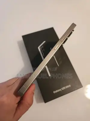 New Samsung Galaxy S25 Ultra 1 TB Gold