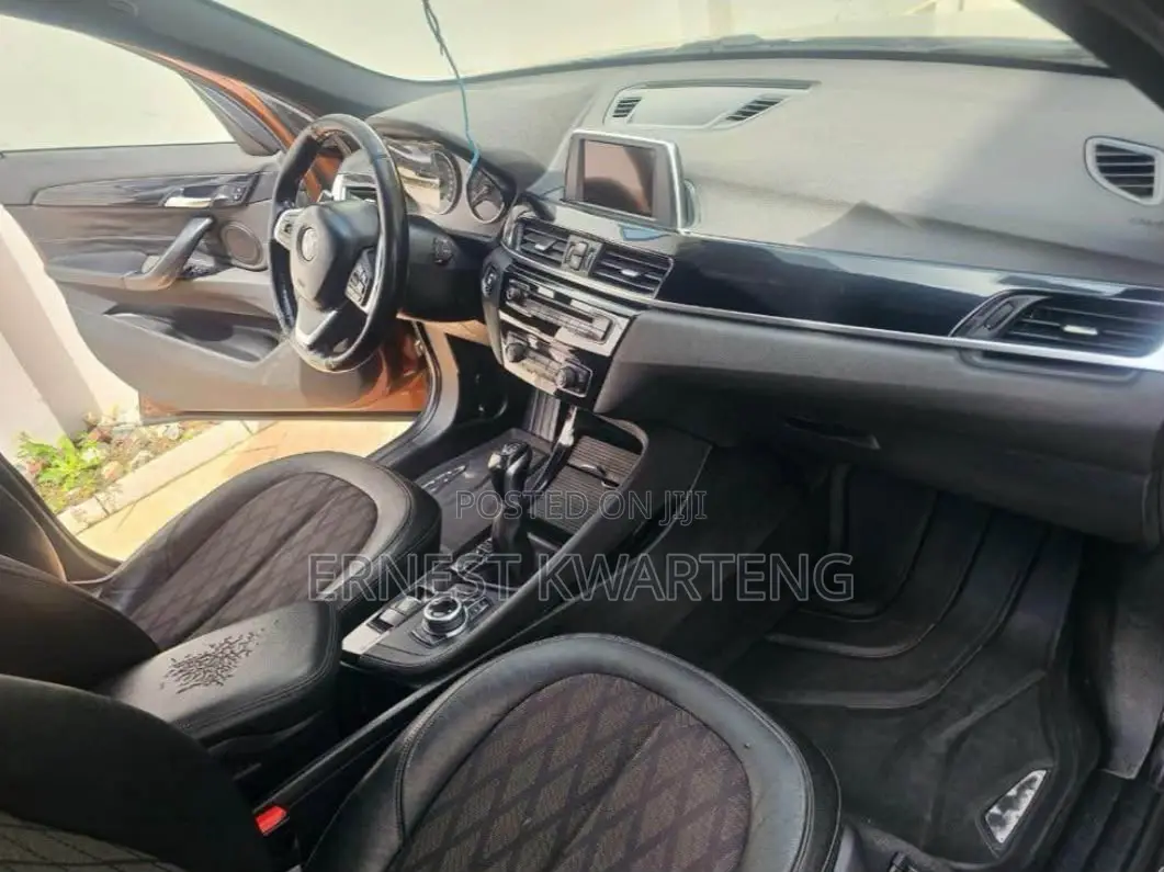 BMW X1 2018 Gold