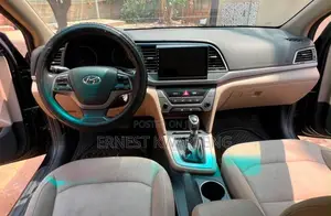 Hyundai Elantra 2017 Black